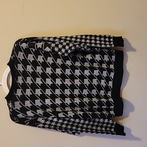 Unknown Brand Of sweatshirt